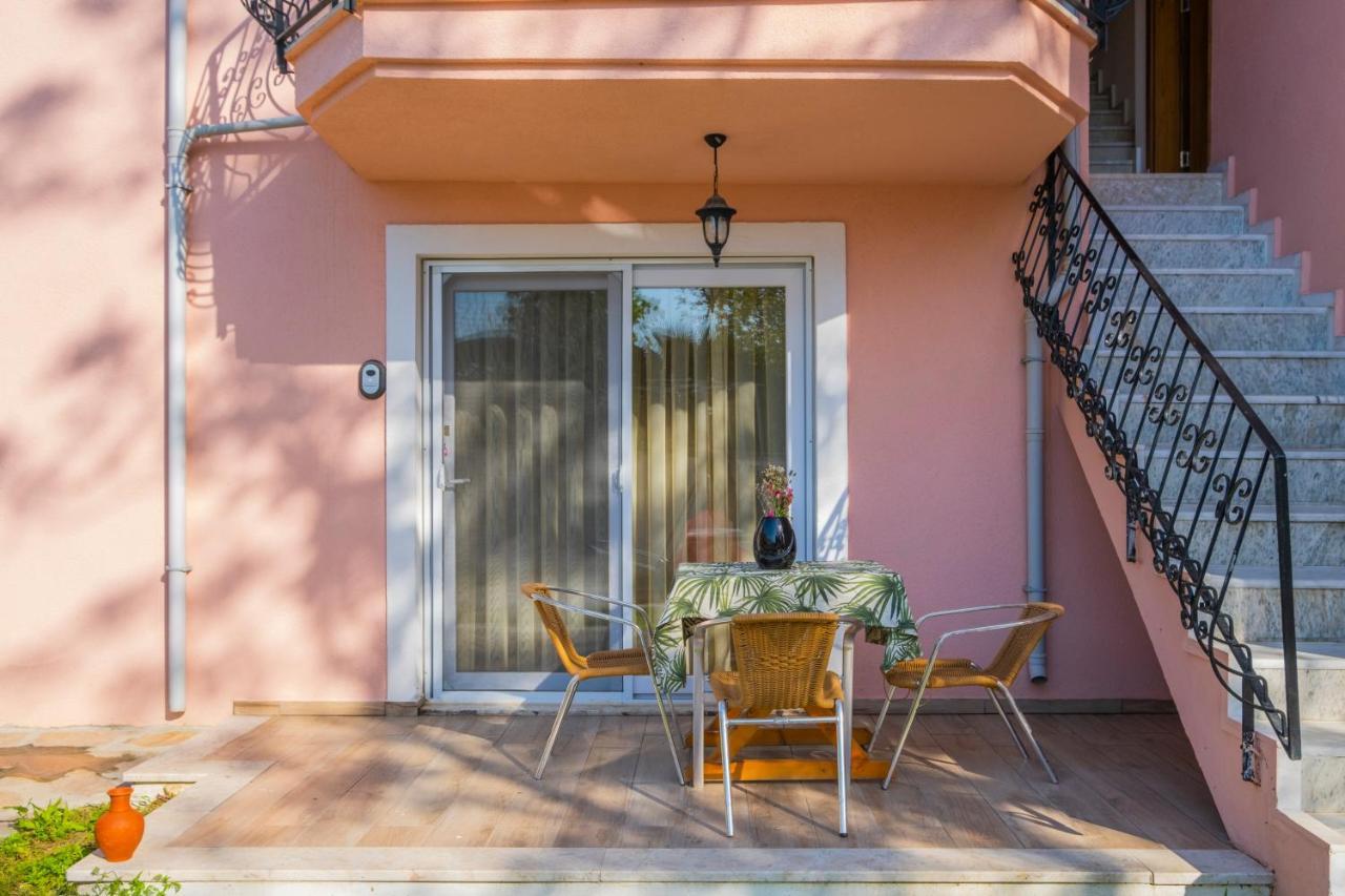 Infinity Lily Apartments Фетие Екстериор снимка