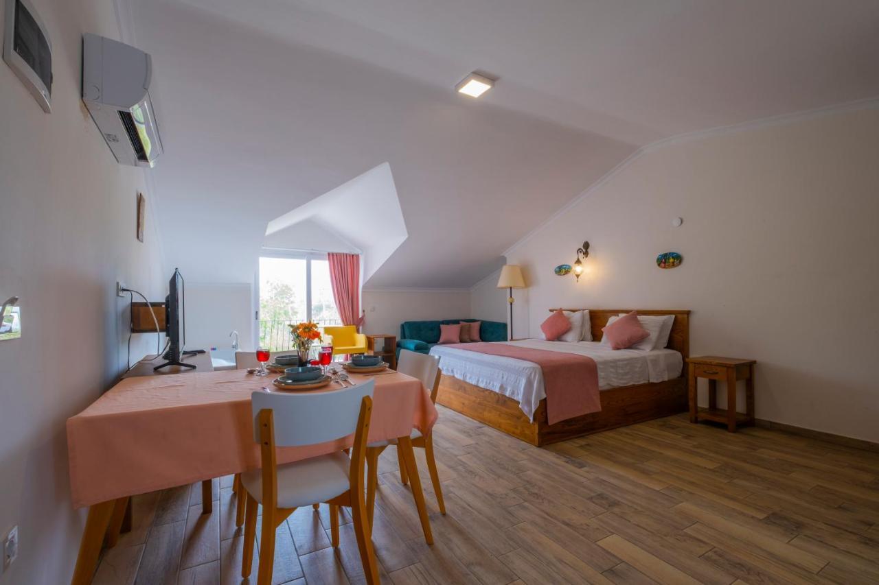Infinity Lily Apartments Фетие Екстериор снимка