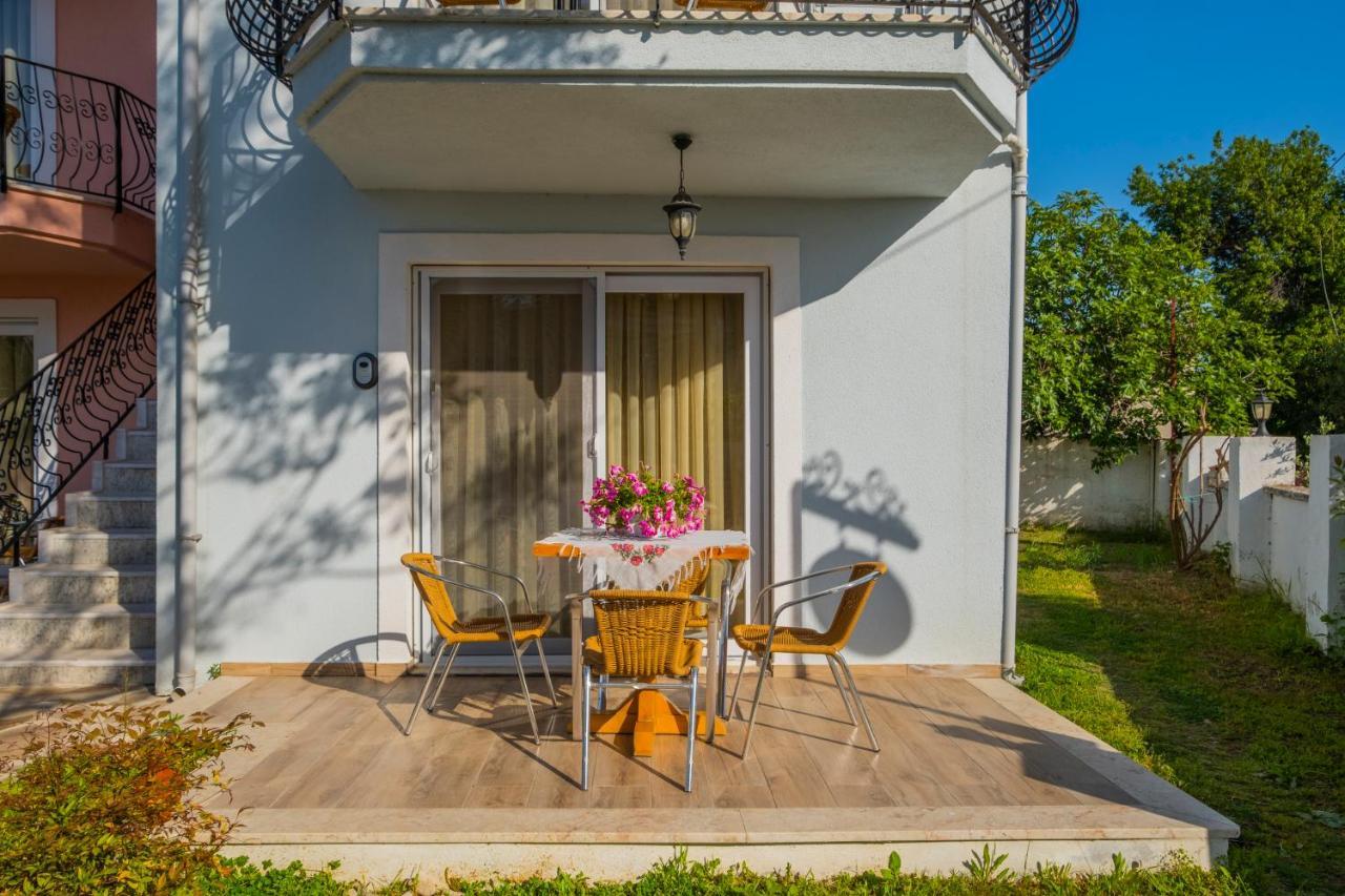 Infinity Lily Apartments Фетие Екстериор снимка