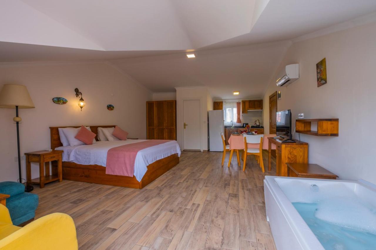 Infinity Lily Apartments Фетие Екстериор снимка