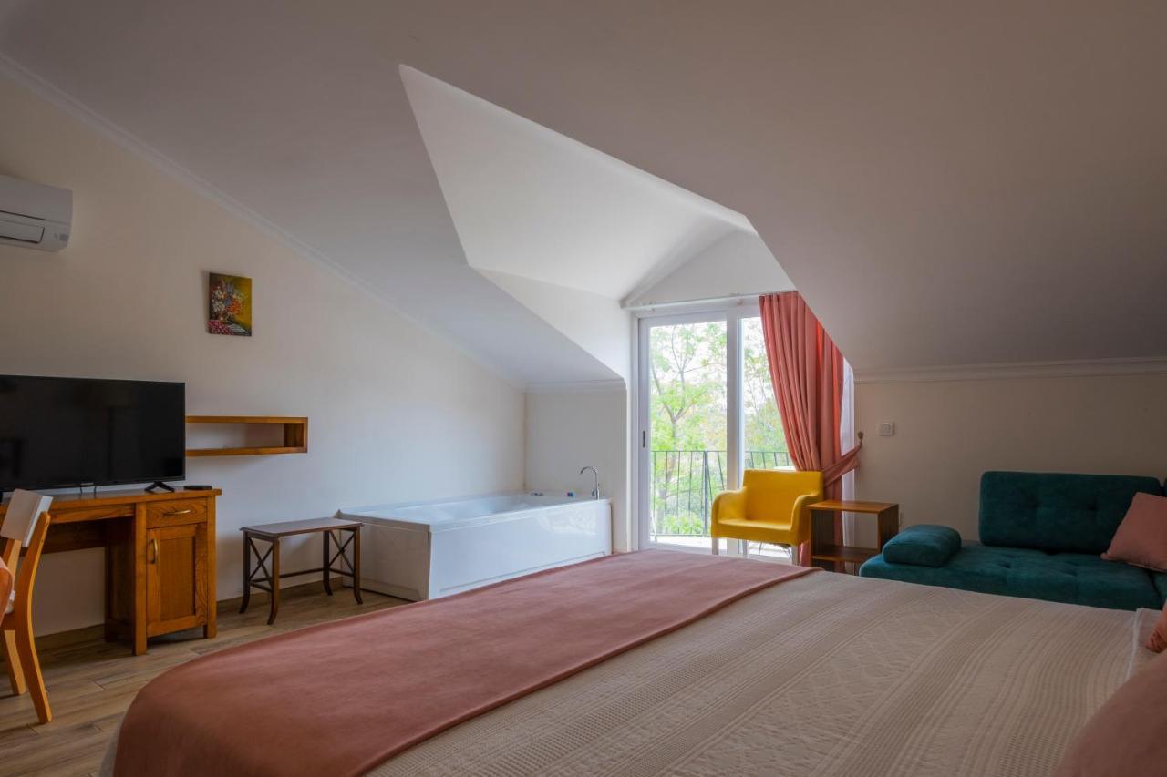 Infinity Lily Apartments Фетие Екстериор снимка